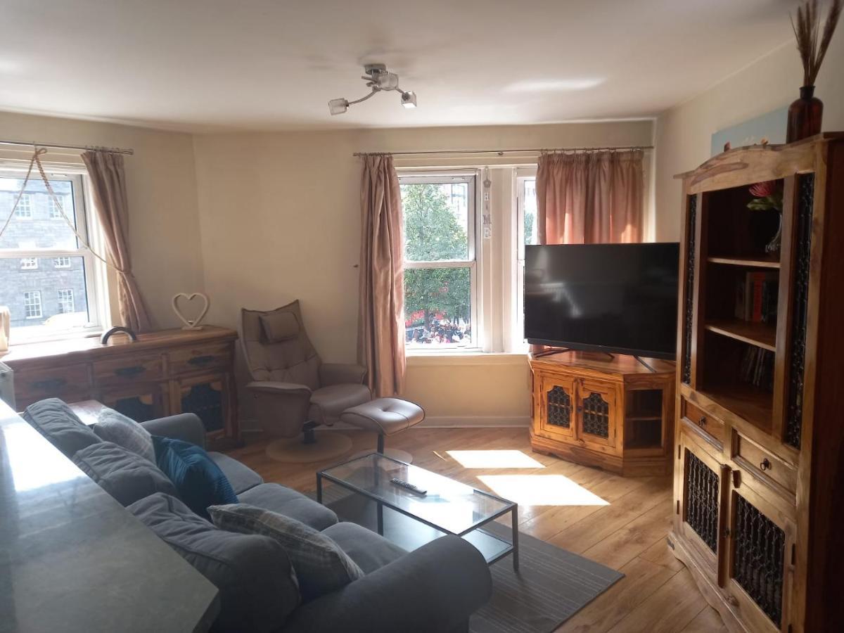 3 Bedrooms Flat In Central Edinburgh Old Town , Grassmarket Heart Of Edinburgh Flat Sleeps 6 , Eh1 Bagian luar foto